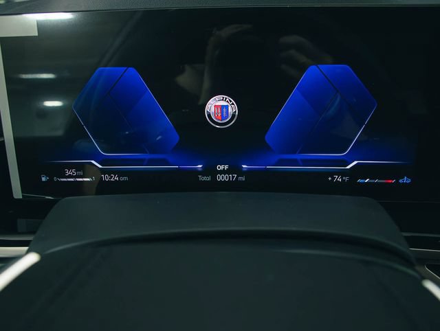 New 2026 BMW ALPINA XB7 AWD/4WD image 18