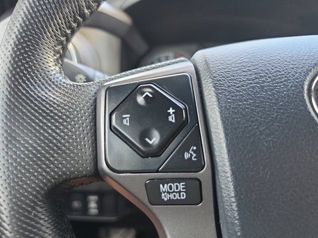Used 2020 Toyota Tacoma TRD Off-Road w/ Technology Package AWD/4WD image 20