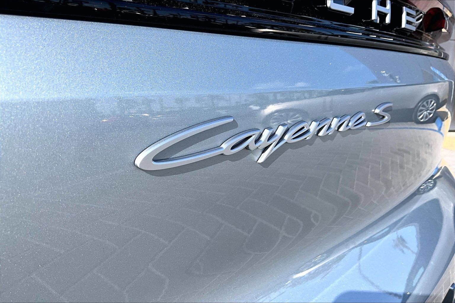 Used 2024 Porsche Cayenne S AWD/4WD image 8