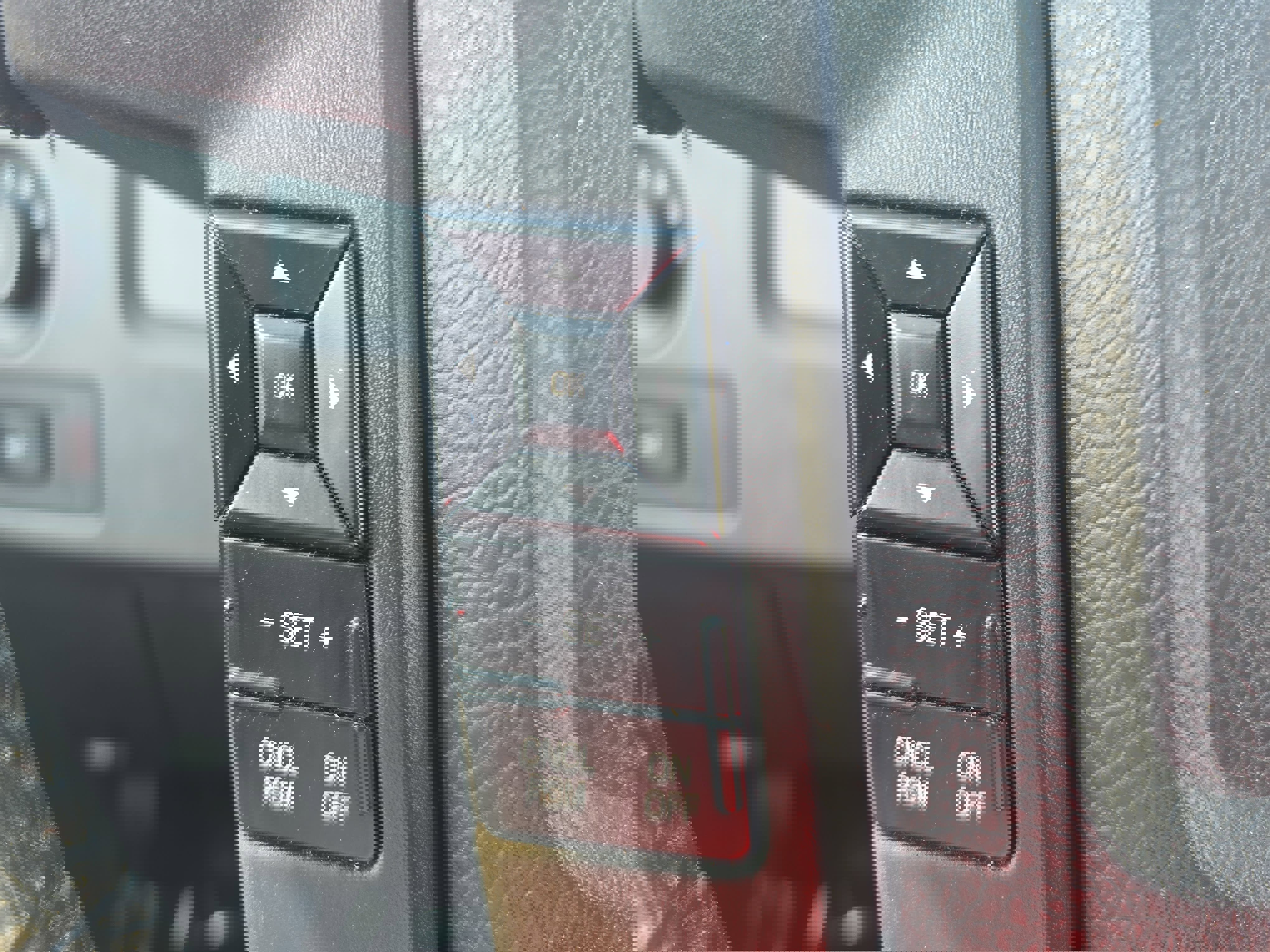 Used 2012 Ford F150 XLT w/ XLT Chrome Pkg image 17