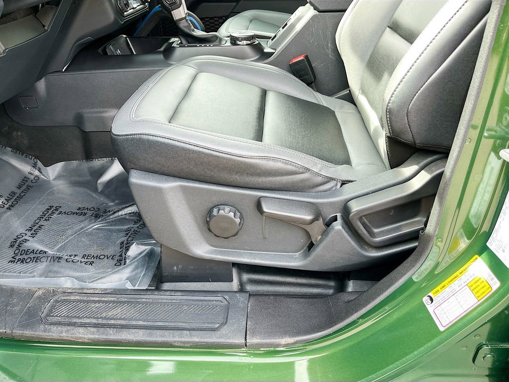 Used 2024 Ford Bronco Black Diamond image 19