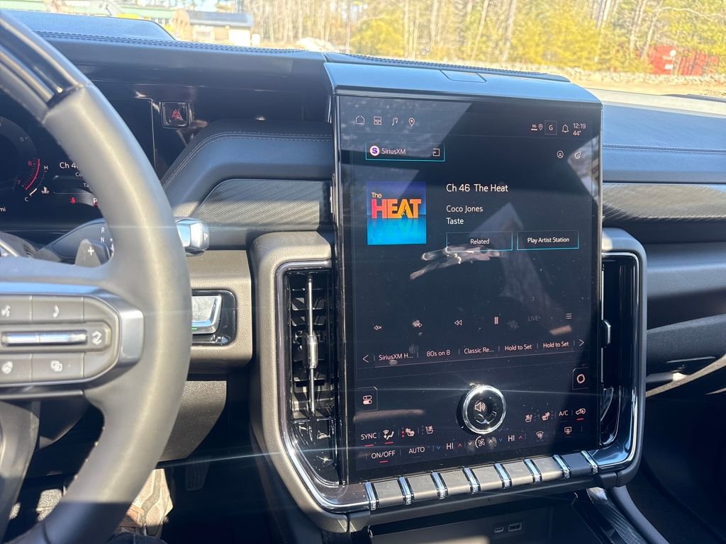 New 2026 GMC Yukon AT4 w/ AT4 Premium Plus Package image 23