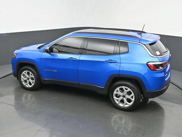 New 2025 Jeep Compass Latitude w/ Sun & Sound Group AWD/4WD image 40