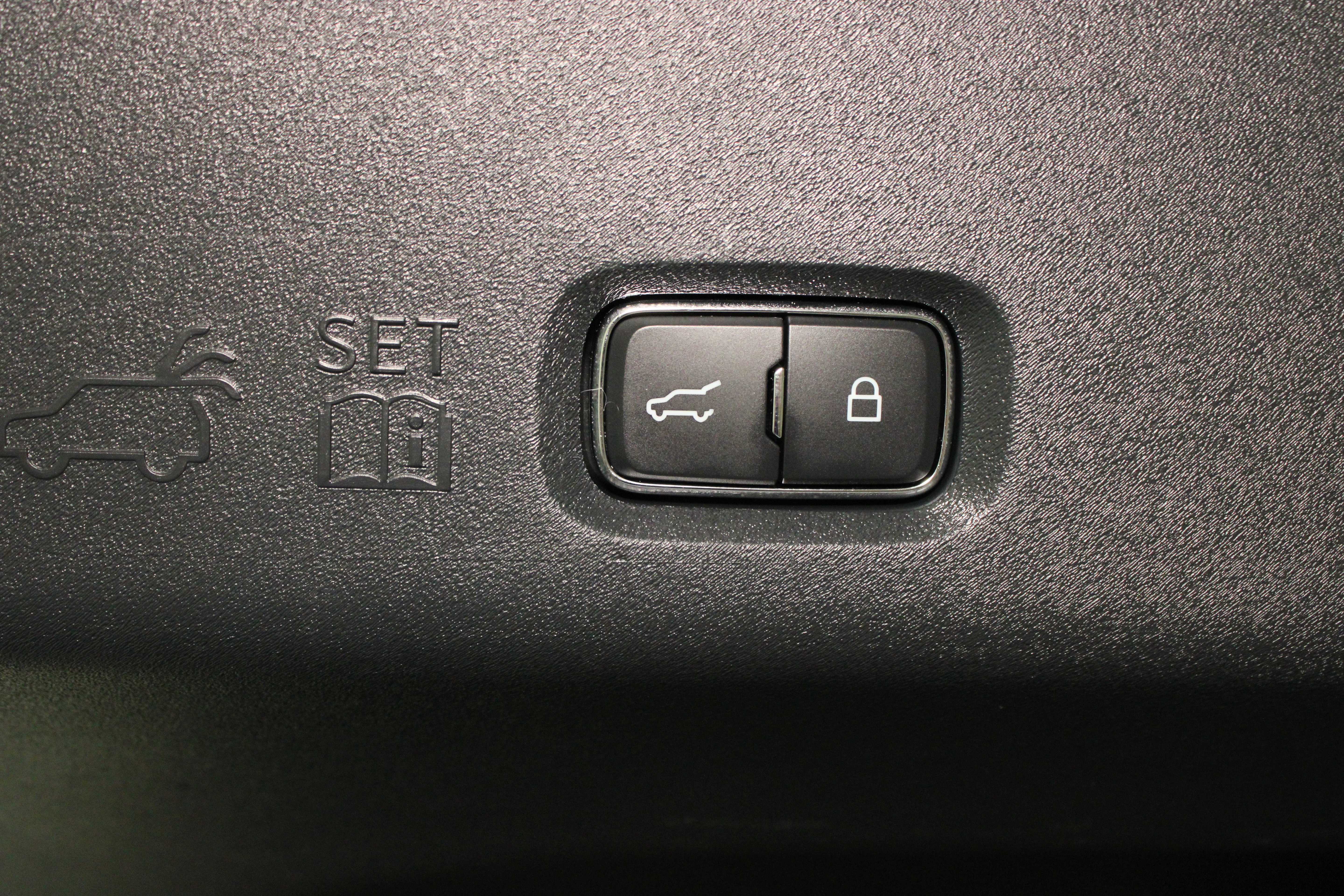 Used 2025 Ford Expedition Max Platinum AWD/4WD image 17