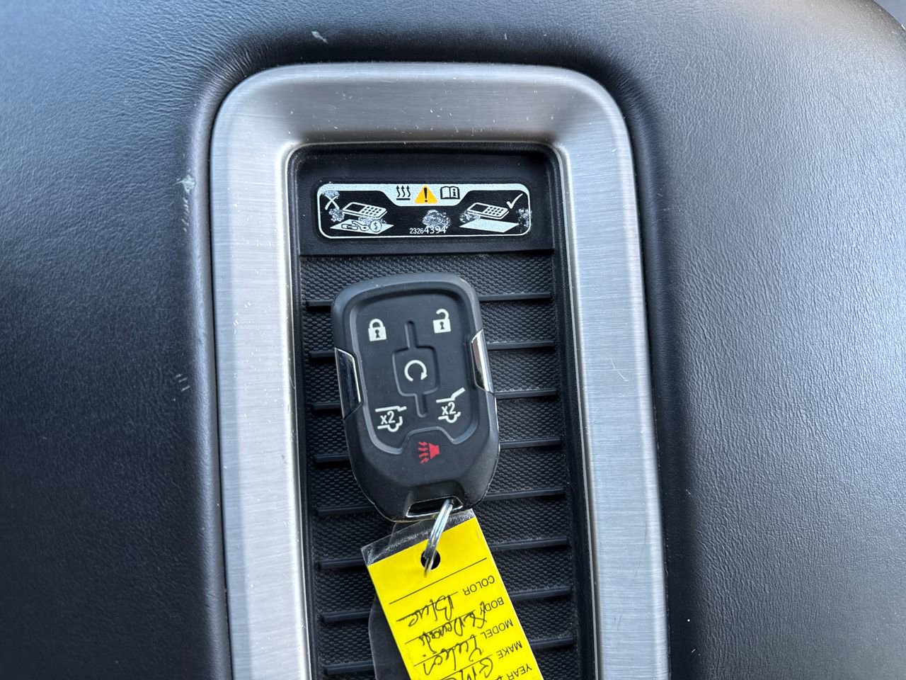 Used 2015 GMC Yukon XL Denali w/ Premium Package image 34