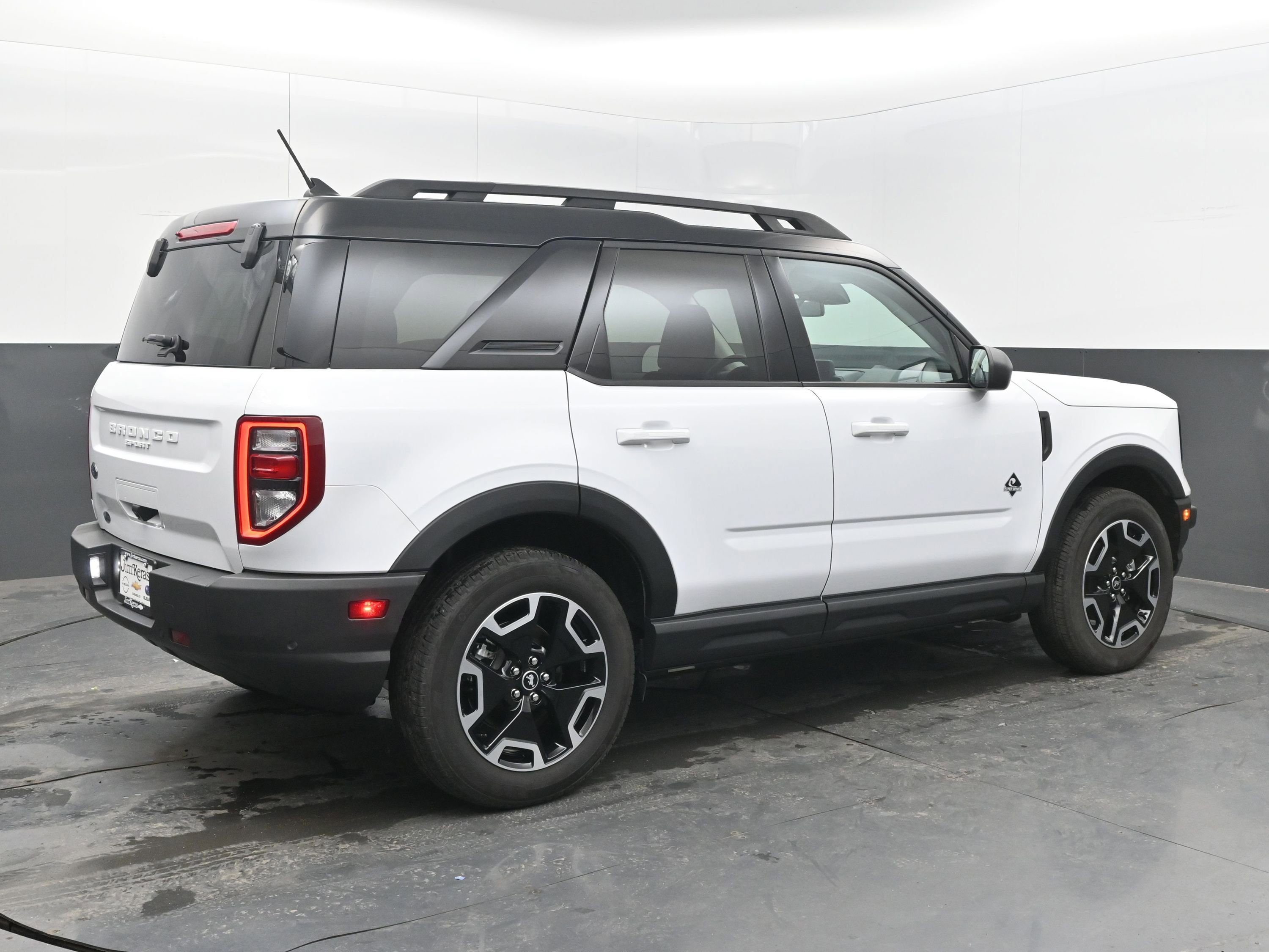 Used 2024 Ford Bronco Sport Outer Banks image 9