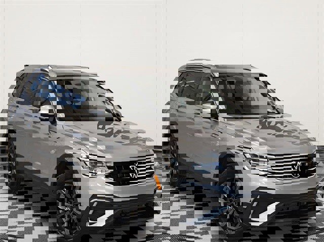 Used 2022 Volkswagen Tiguan SE