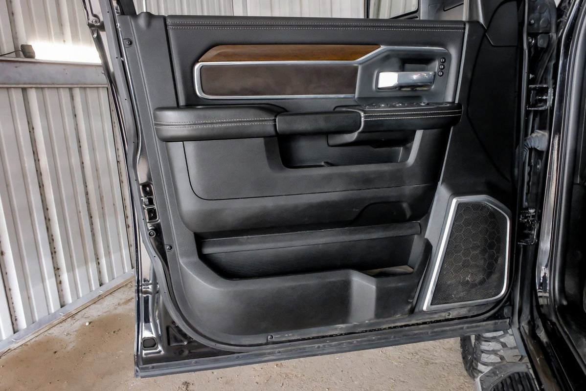 Used 2023 RAM 3500 Laramie AWD/4WD image 44