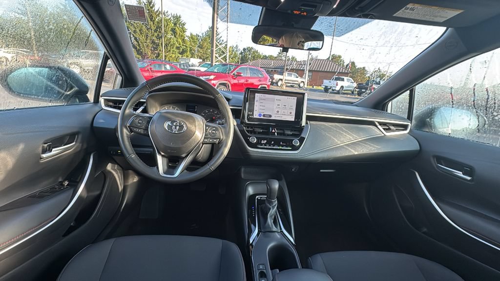 Used 2025 Toyota Corolla SE FWD image 7