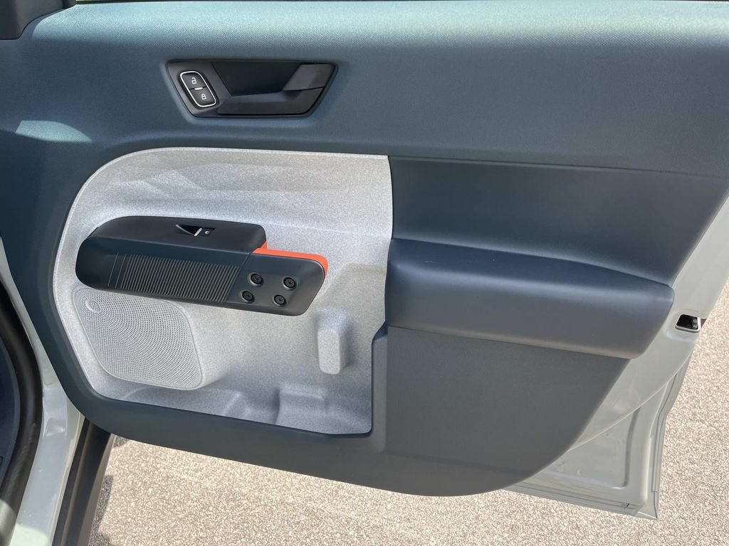 Used 2023 Ford Maverick XLT FWD image 22