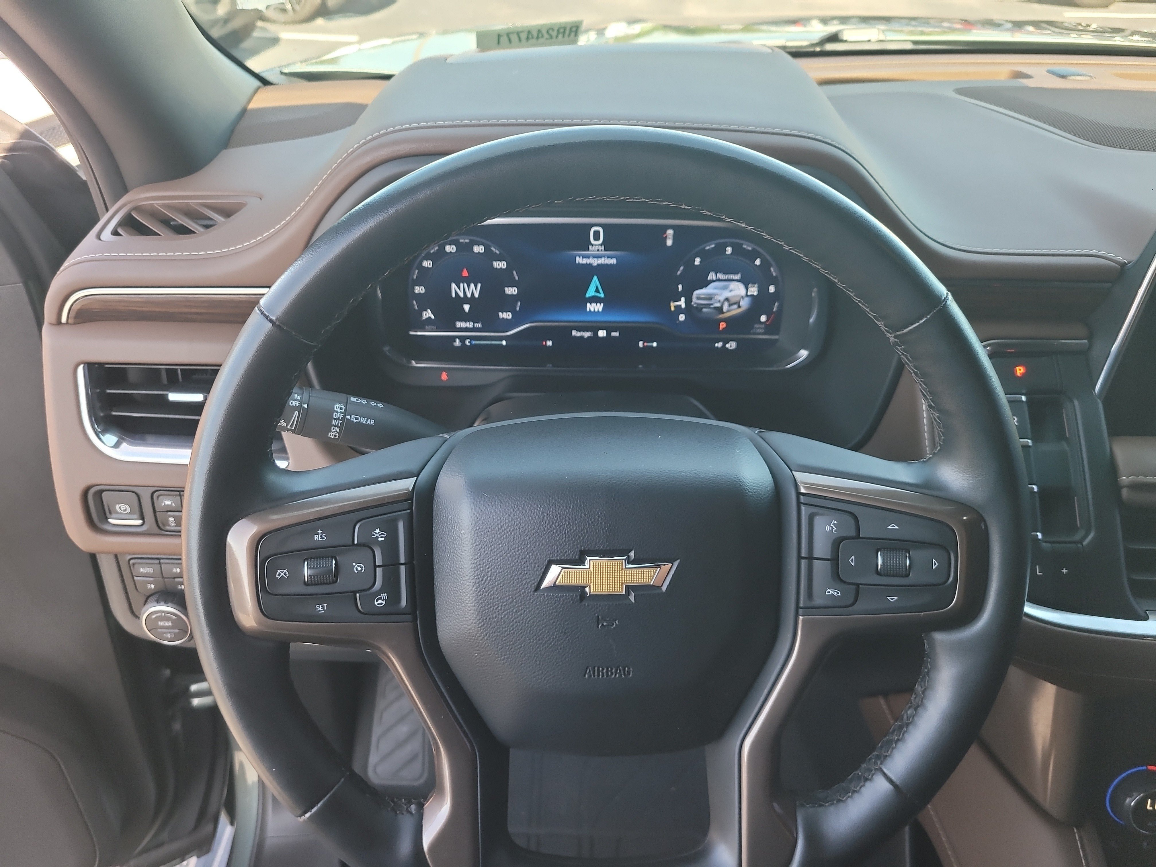 Used 2024 Chevrolet Suburban High Country AWD/4WD image 28