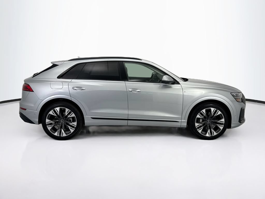 Used 2026 Audi Q8 Premium Plus w/ Premium Plus Package AWD/4WD image 4
