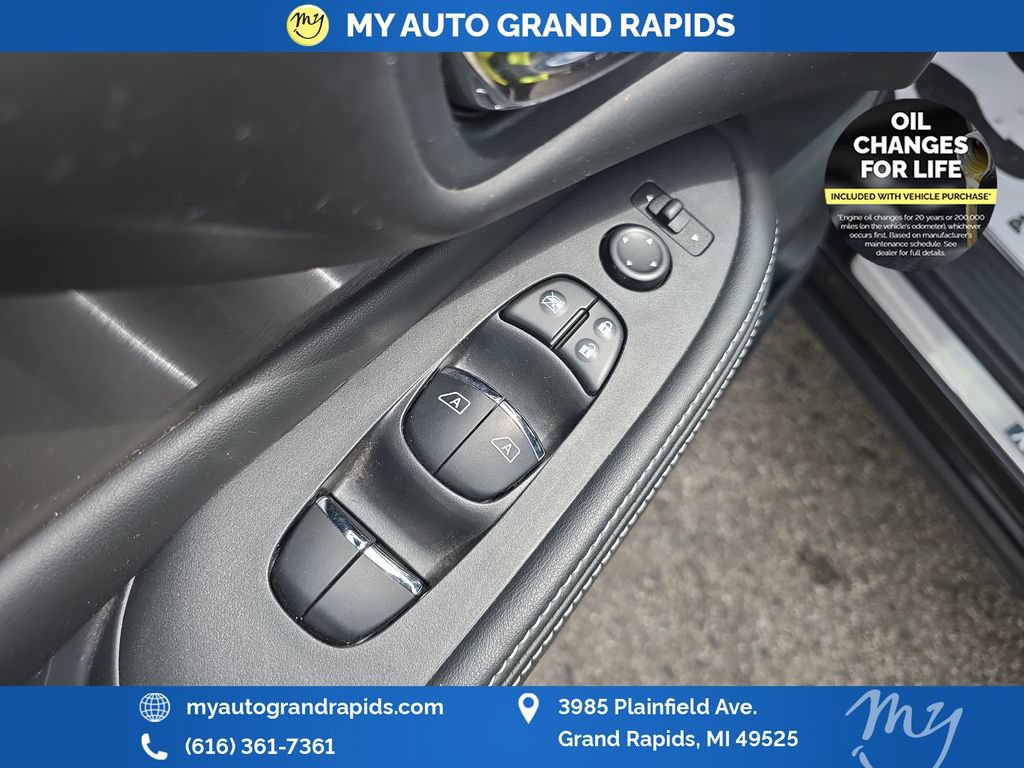 Used 2020 Nissan Murano SL AWD/4WD image 11