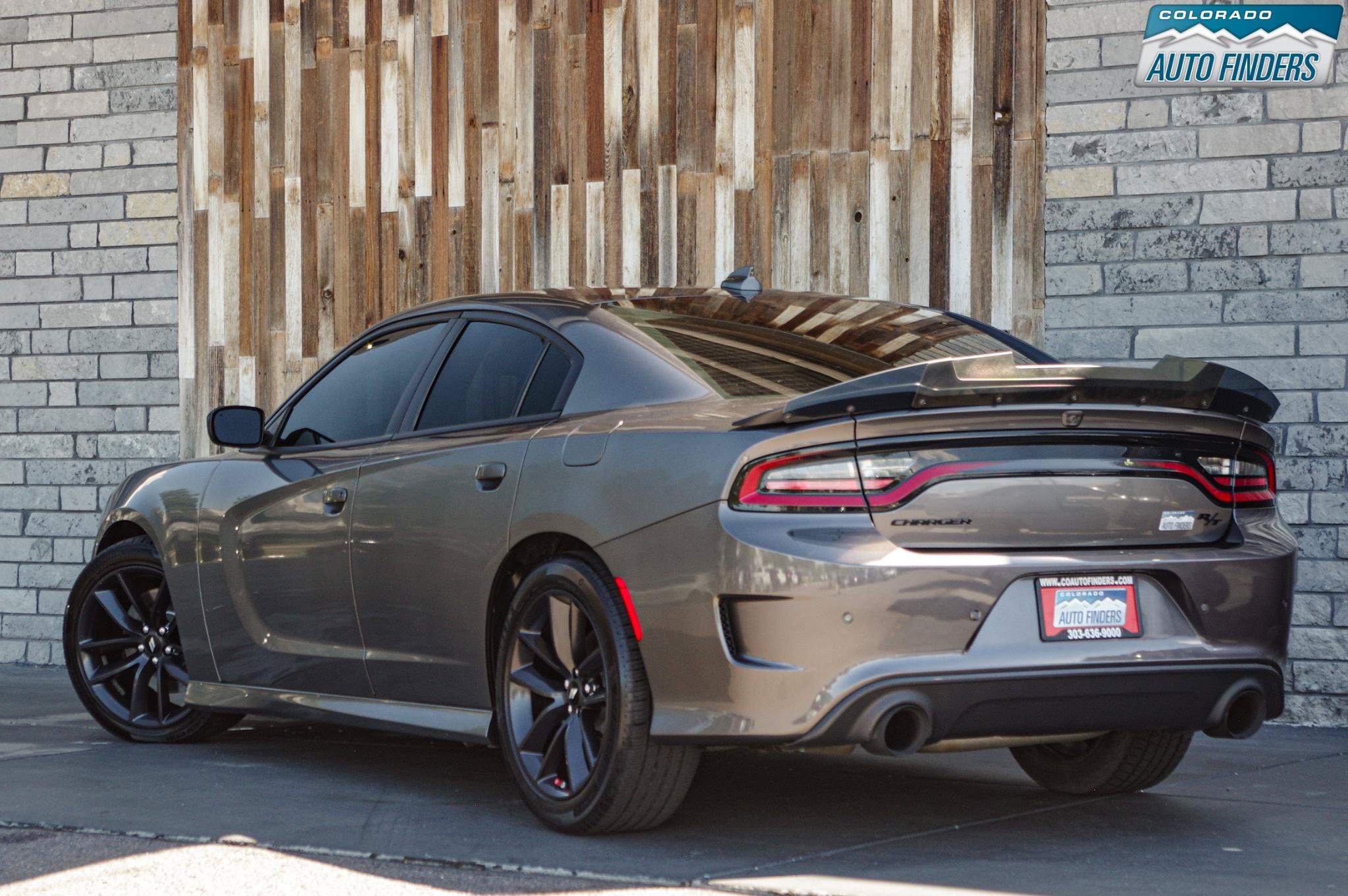 Used 2022 Dodge Charger R/T w/ Performance Handling Group RWD image 4