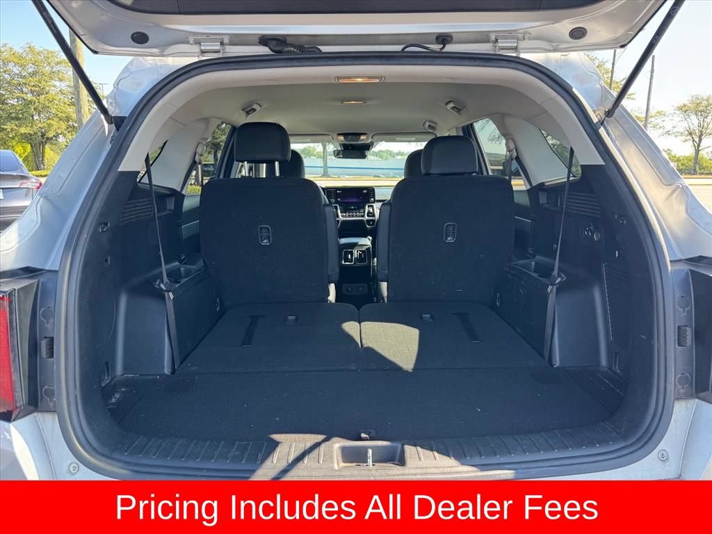 Used 2022 Kia Sorento S FWD image 10
