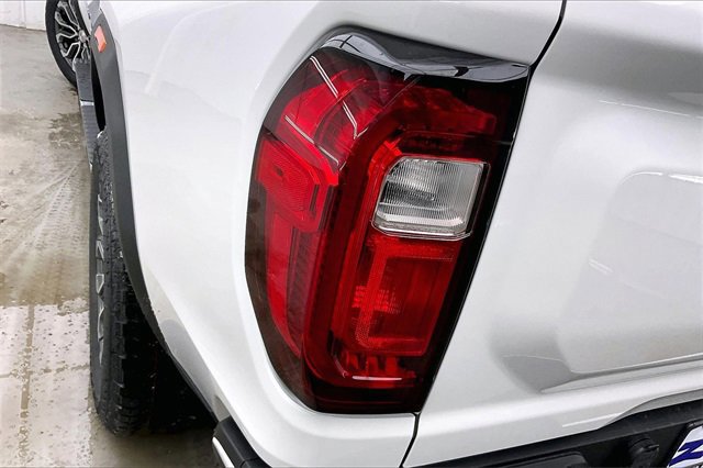 New 2026 GMC Canyon Denali image 17