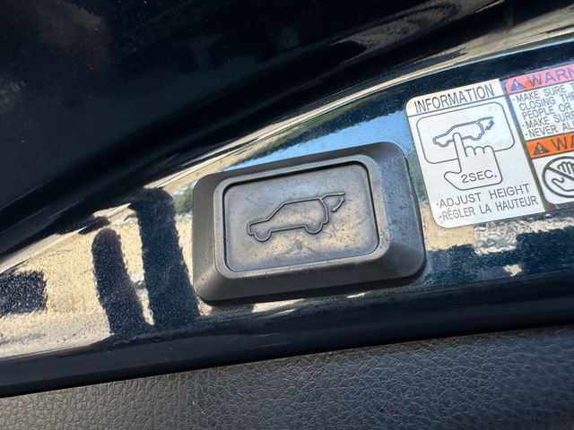 Used 2018 Toyota RAV4 Limited image 39