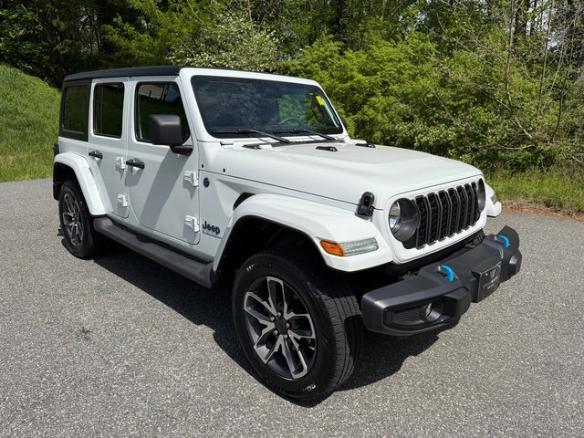 Used 2024 Jeep Wrangler Unlimited w/ Dual Top Group image 4
