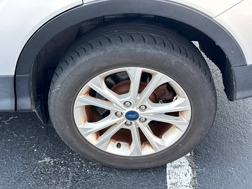 Used 2019 Ford Escape SE FWD image 4