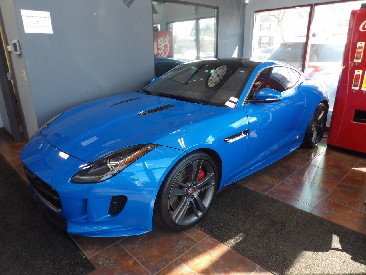 Used 2017 Jaguar F-TYPE S British Design Edition image 1