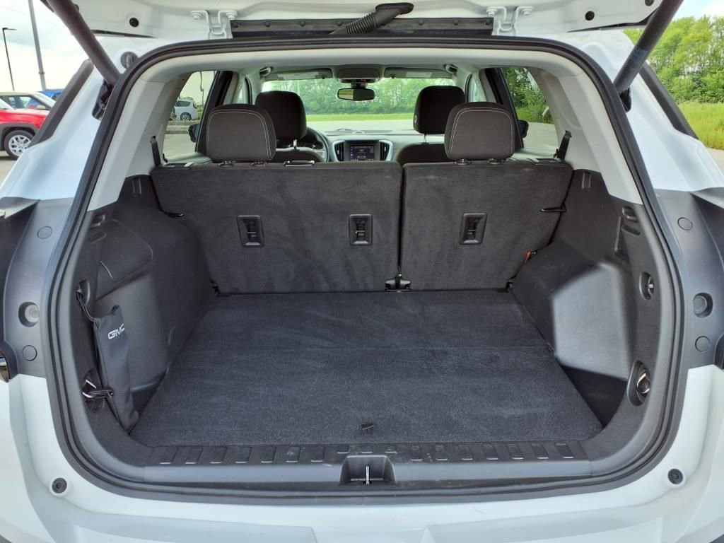 Used 2023 GMC Terrain SLE w/ Driver Convenience Package image 27