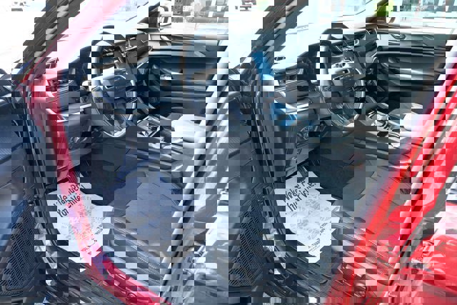 New 2025 Jeep Grand Cherokee L Laredo image 14