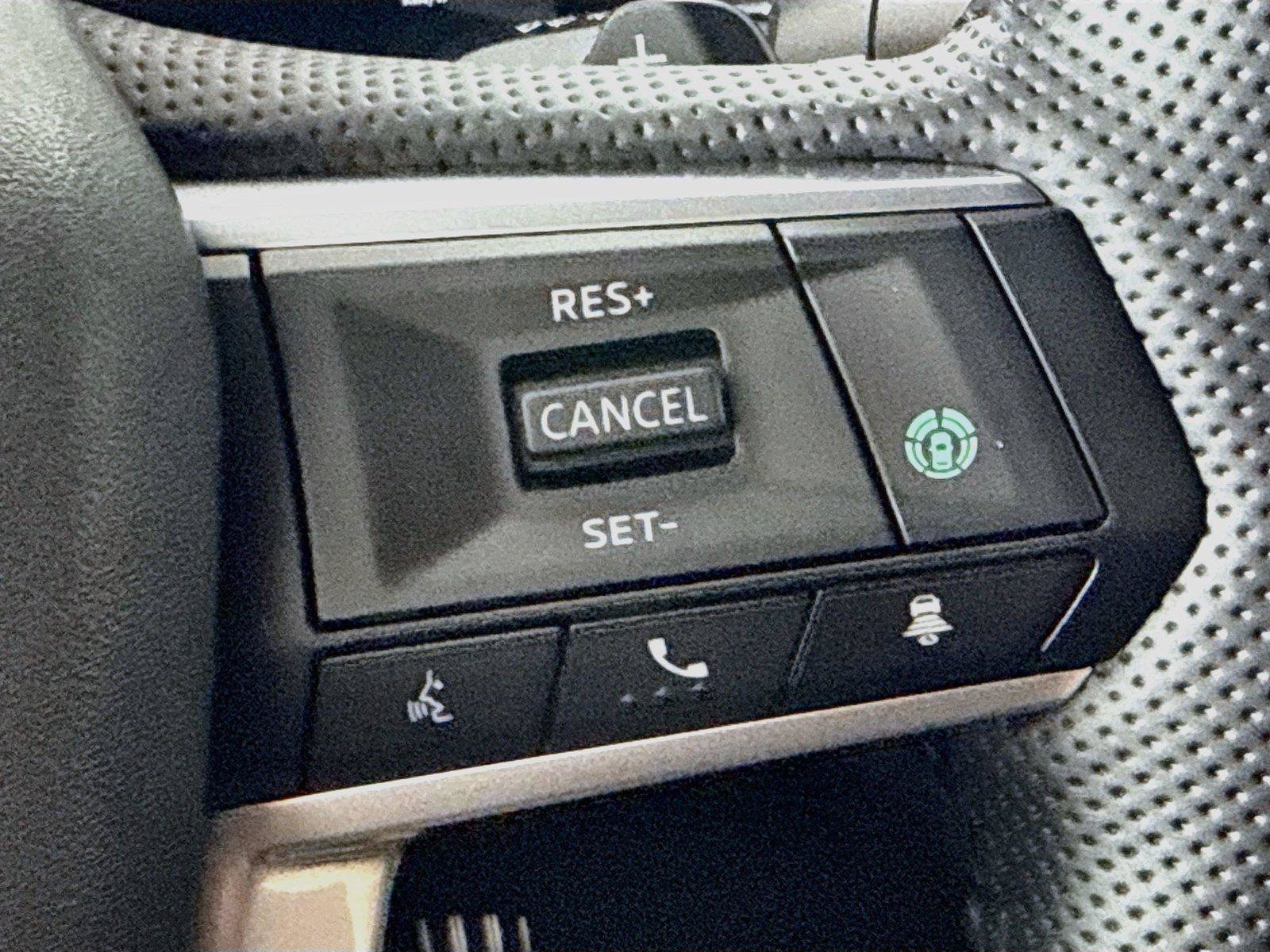 New 2026 Mitsubishi Outlander SEL FWD image 13