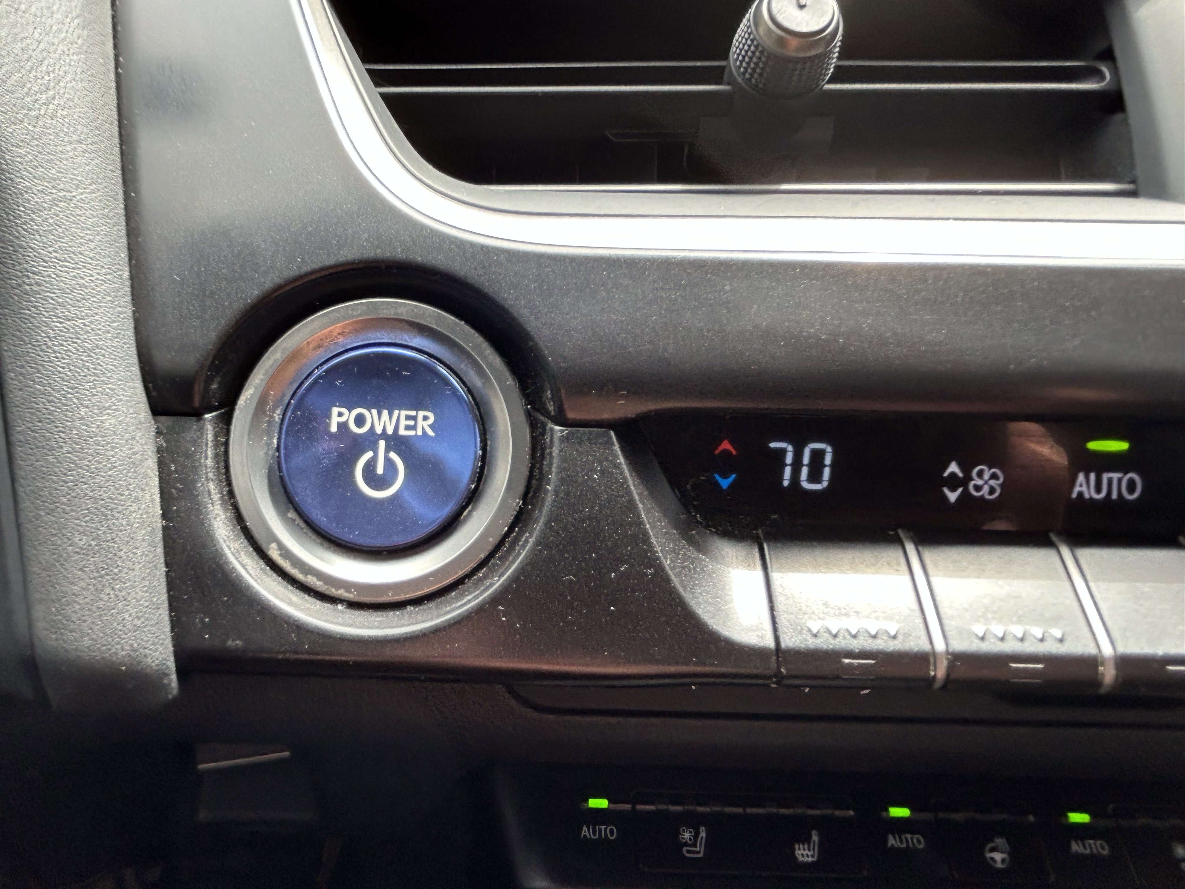 Used 2019 Lexus UX 250h w/ Premium Package AWD/4WD image 31