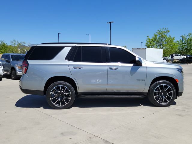 Used 2024 Chevrolet Tahoe RST w/ Luxury Package AWD/4WD image 2