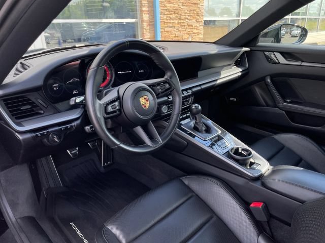Used 2021 Porsche 911 Carrera S RWD image 2