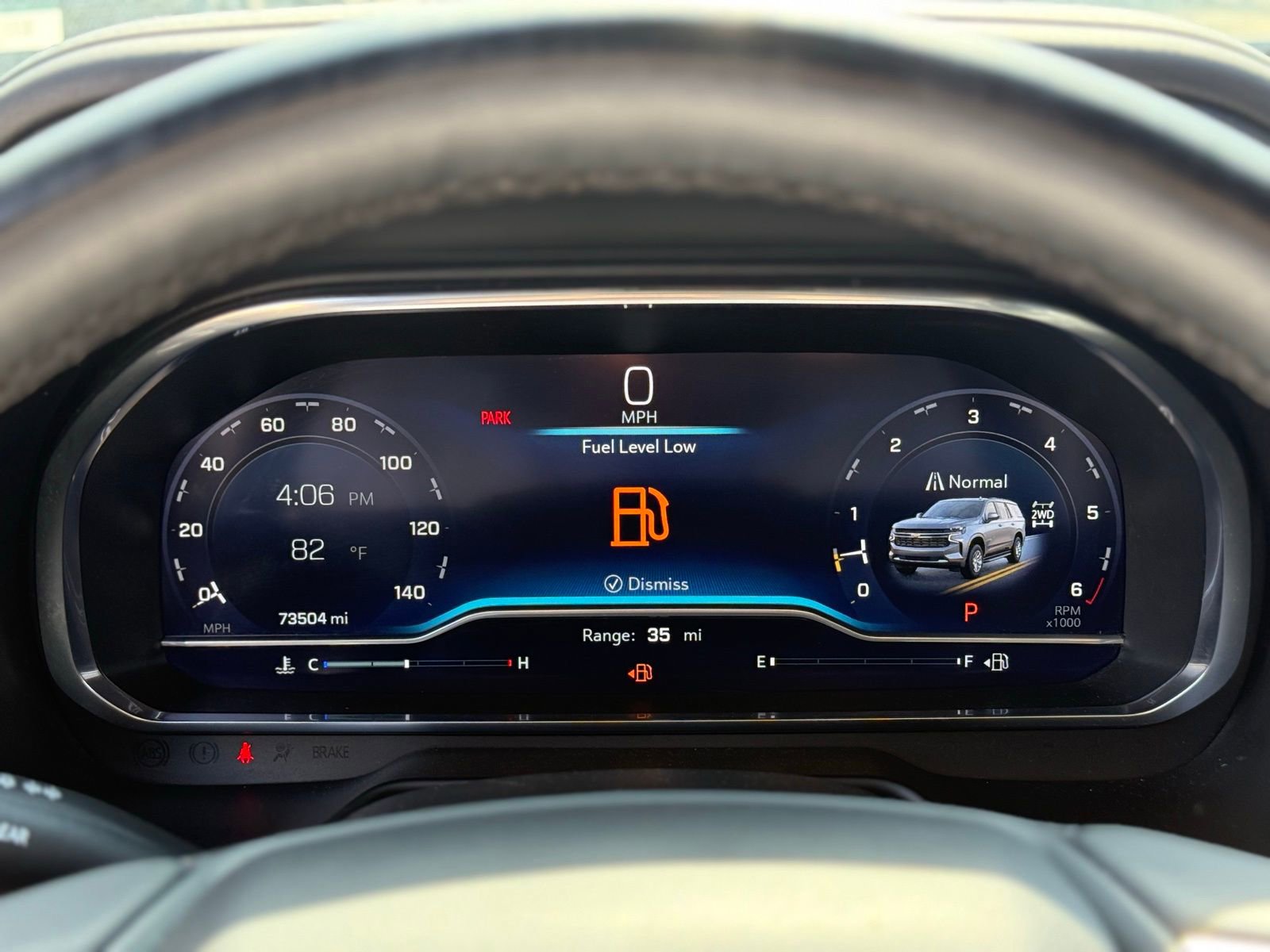 Used 2023 Chevrolet Suburban Premier image 39