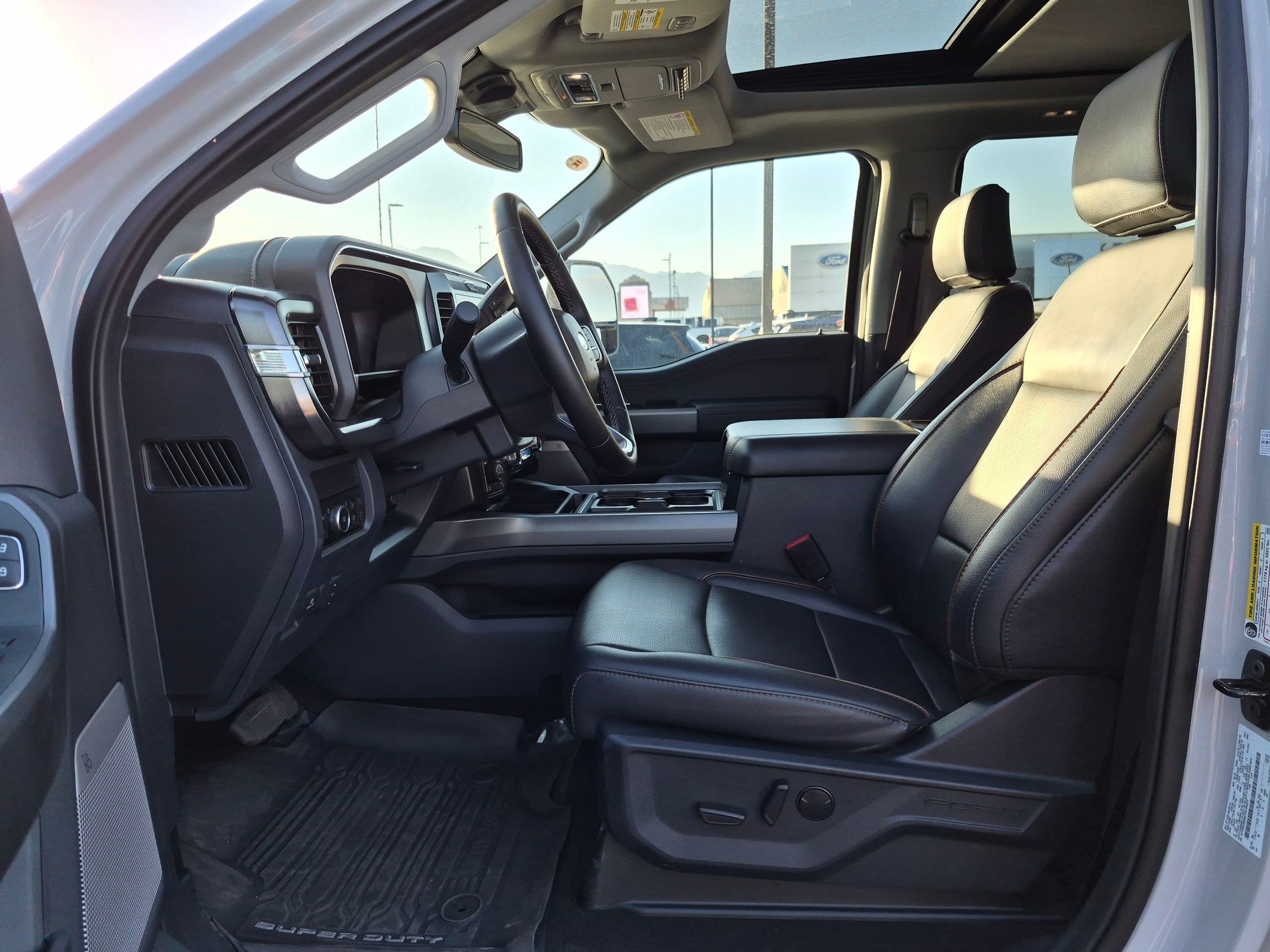 Used 2026 Ford F350 Lariat w/ Tremor Off-Road Package AWD/4WD image 18