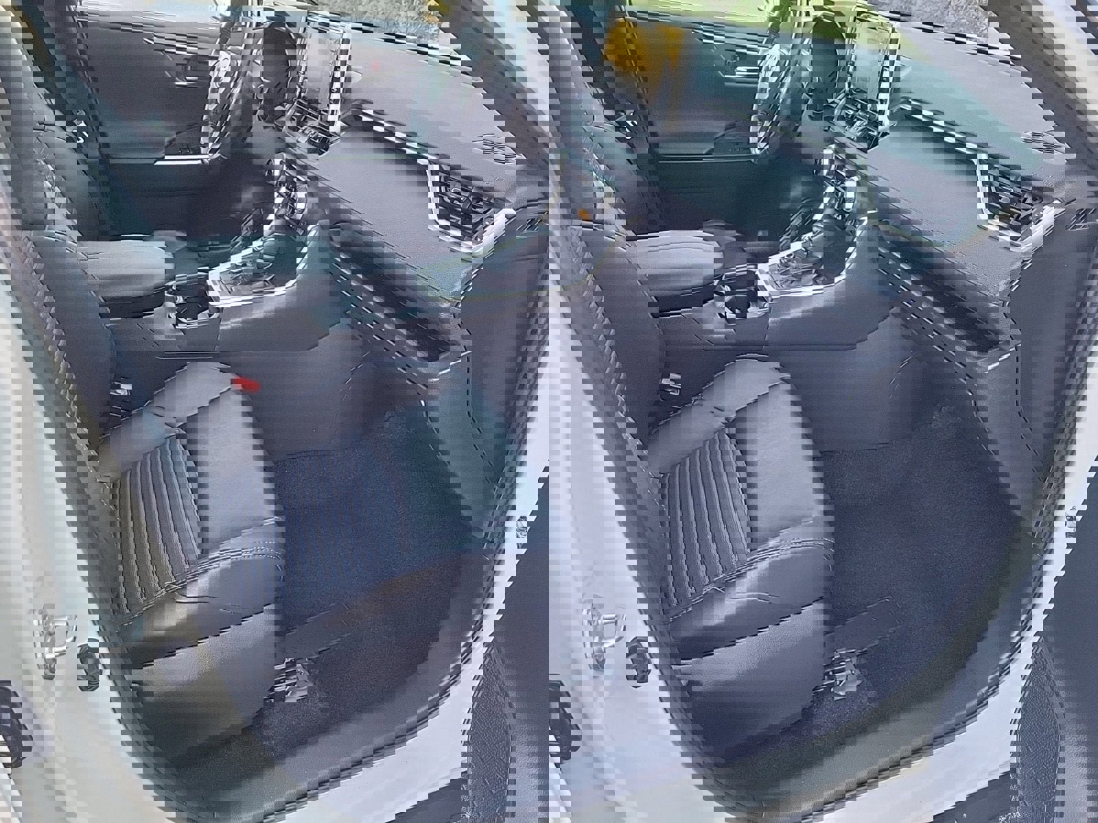 Used 2019 Toyota RAV4 XSE image 12