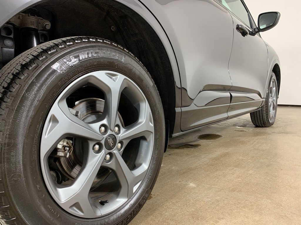 Used 2023 Ford Escape ST-Line w/ Tech Pack #1 image 9