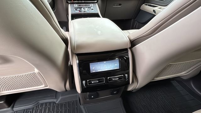Used 2022 Lincoln Aviator Reserve w/ Equipment Group 201A image 21