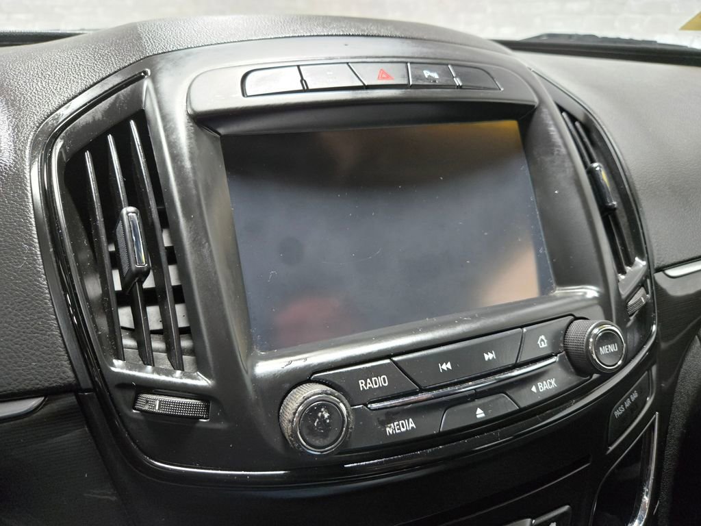 Used 2016 Buick Regal Premium image 20