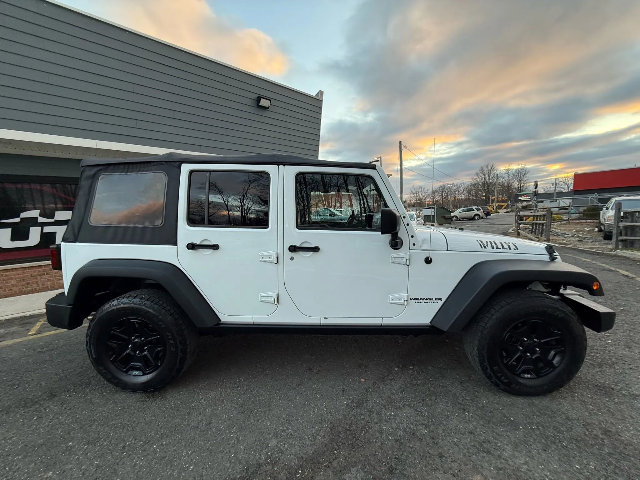 Used 2017 Jeep Wrangler Unlimited Sport image 7