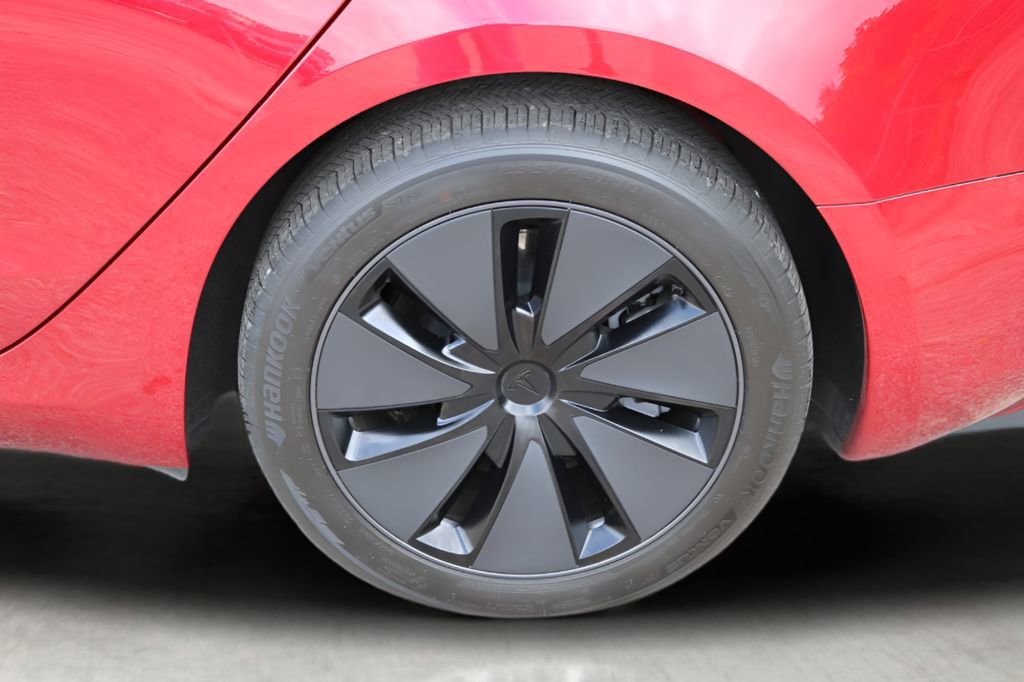 Used 2025 Tesla Model 3 Long Range AWD/4WD image 9