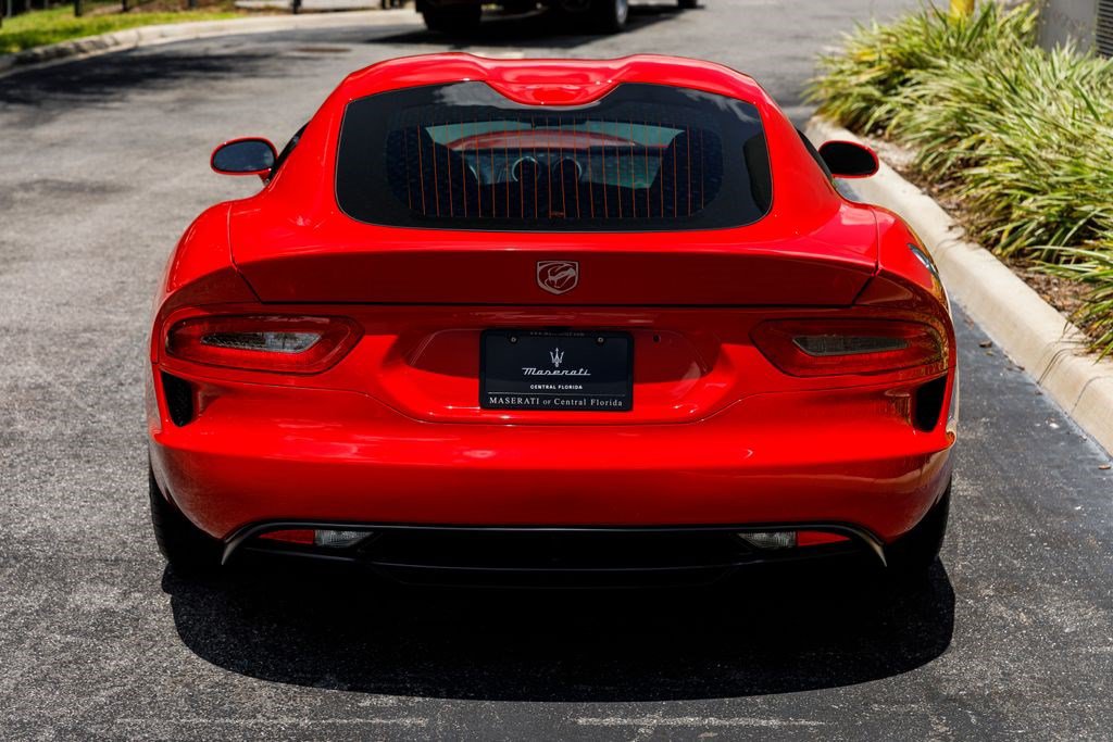 Used 2017 Dodge Viper GTC RWD image 4