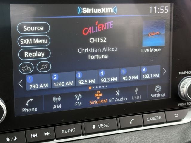 Used 2025 Nissan Sentra SV image 18