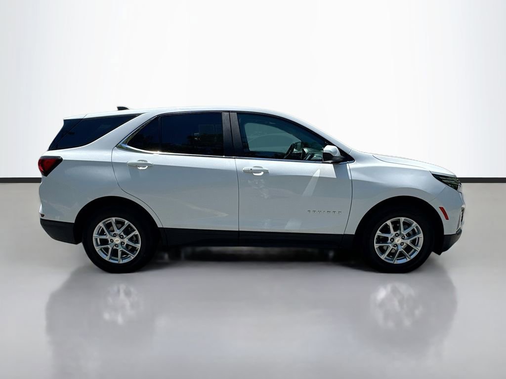 Used 2024 Chevrolet Equinox LT FWD image 10
