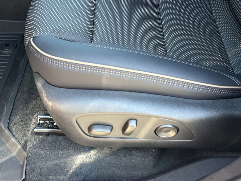 New 2026 Chevrolet Traverse High Country w/ LPO, Floor Liner Package image 14