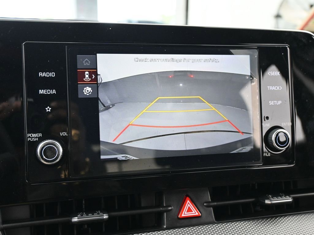 Used 2025 Kia Sportage LX image 18