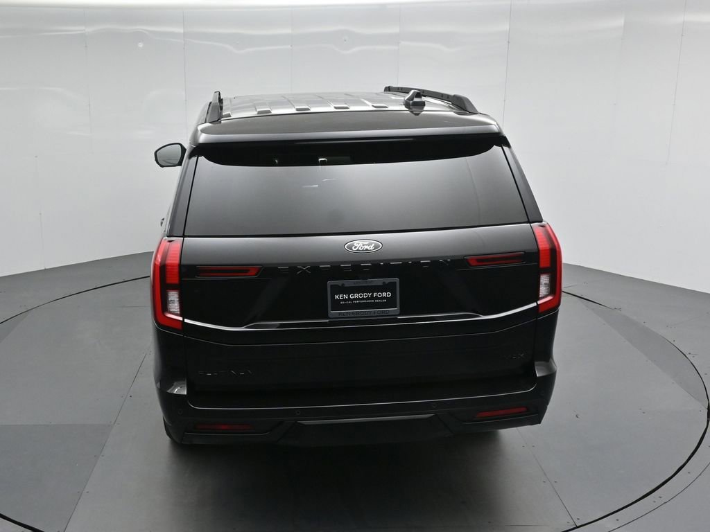 New 2026 Ford Expedition Max Platinum image 40