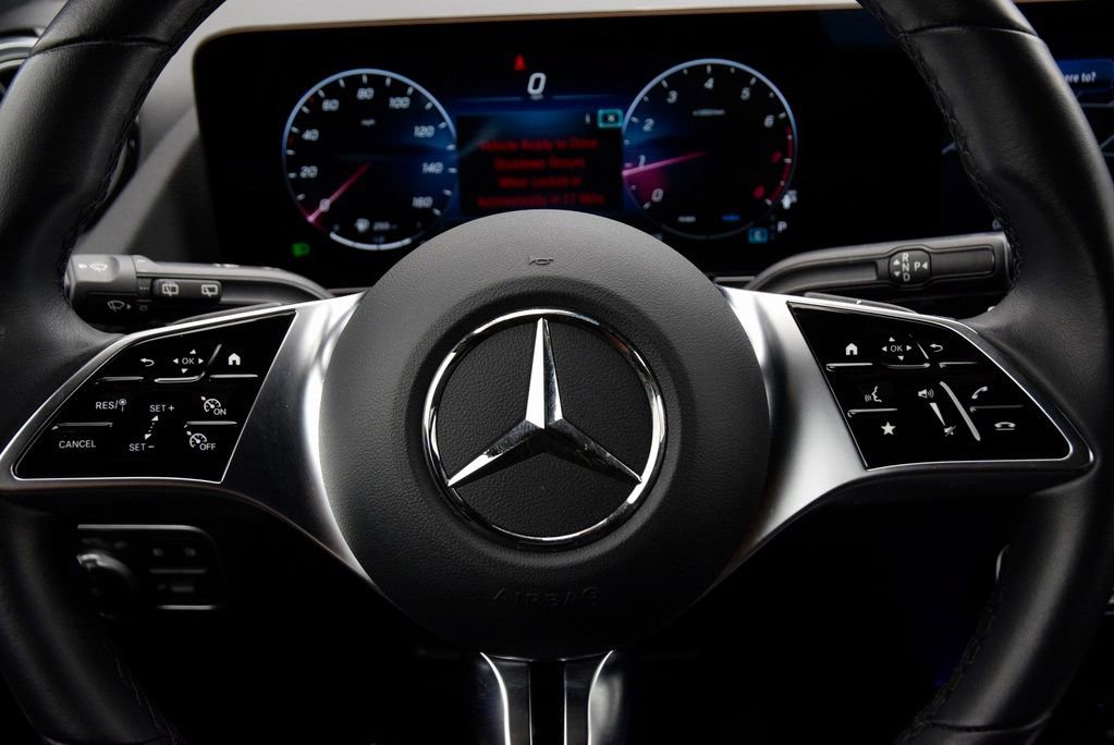 Certified 2025 Mercedes-Benz GLA 250 image 22