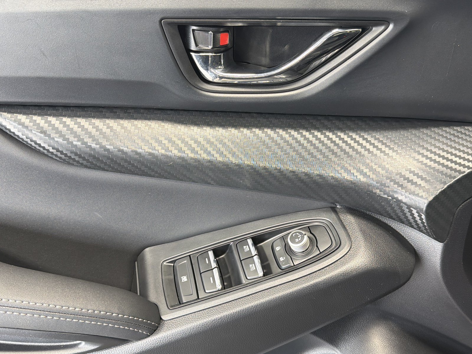 Certified 2026 Subaru Ascent Premium AWD/4WD image 17