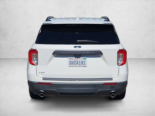 Used 2021 Ford Explorer XLT w/ Equipment Group 202A RWD image 4