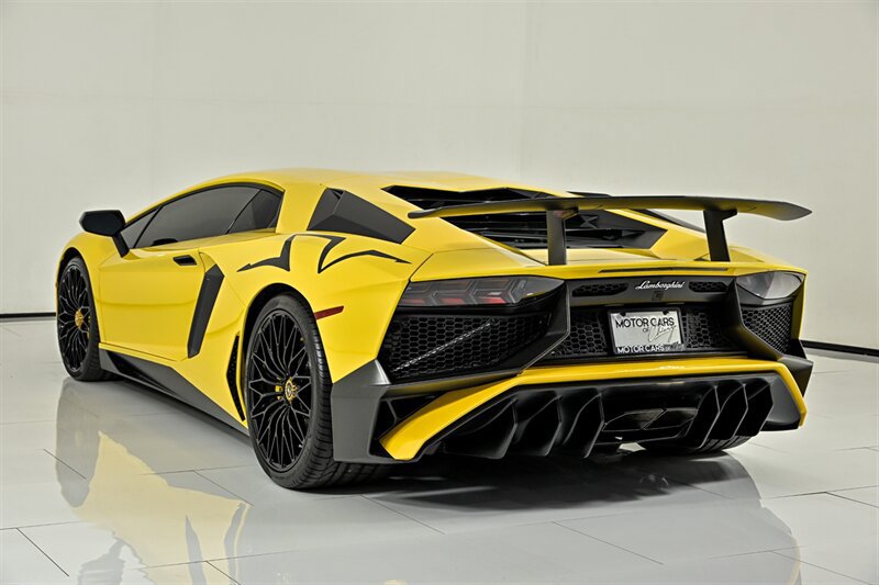 Used 2017 Lamborghini Aventador LP 750-4 Superveloce AWD/4WD image 49