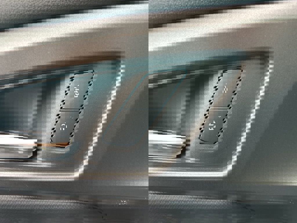 New 2026 Chevrolet Equinox EV LT image 20