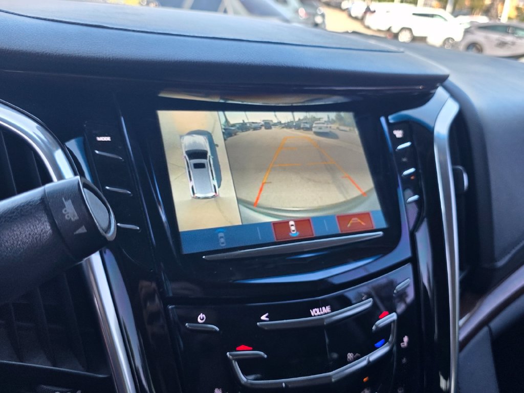 Used 2020 Cadillac Escalade Luxury RWD image 27